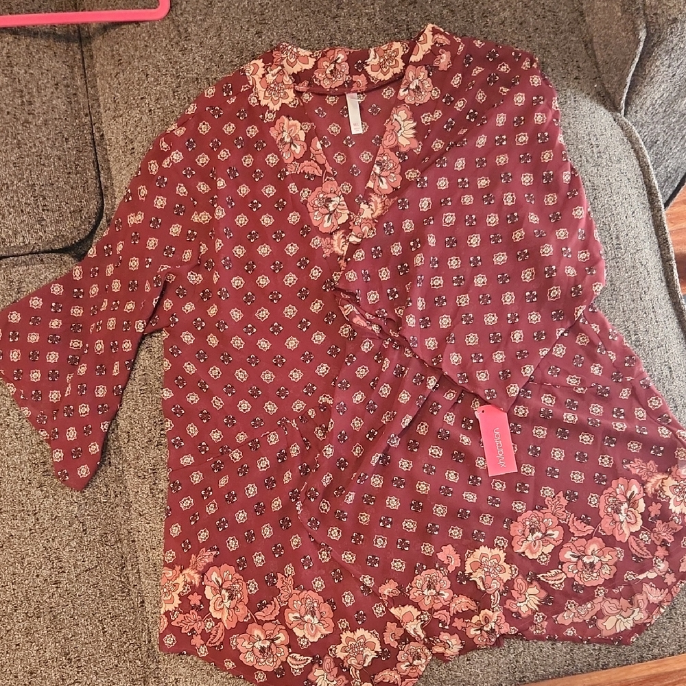 Xhilaration Burgundy Floral Ruffle V-Neck Tunic